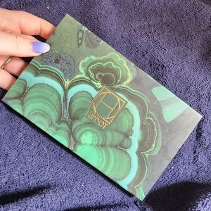 Hipdot Centote Pressed Eyeshadow Palette